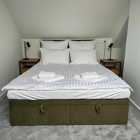 Marina Sniardwy * نوي غوتي